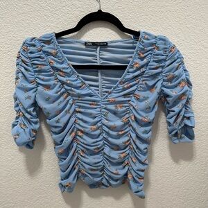 Zara floral ruched top S